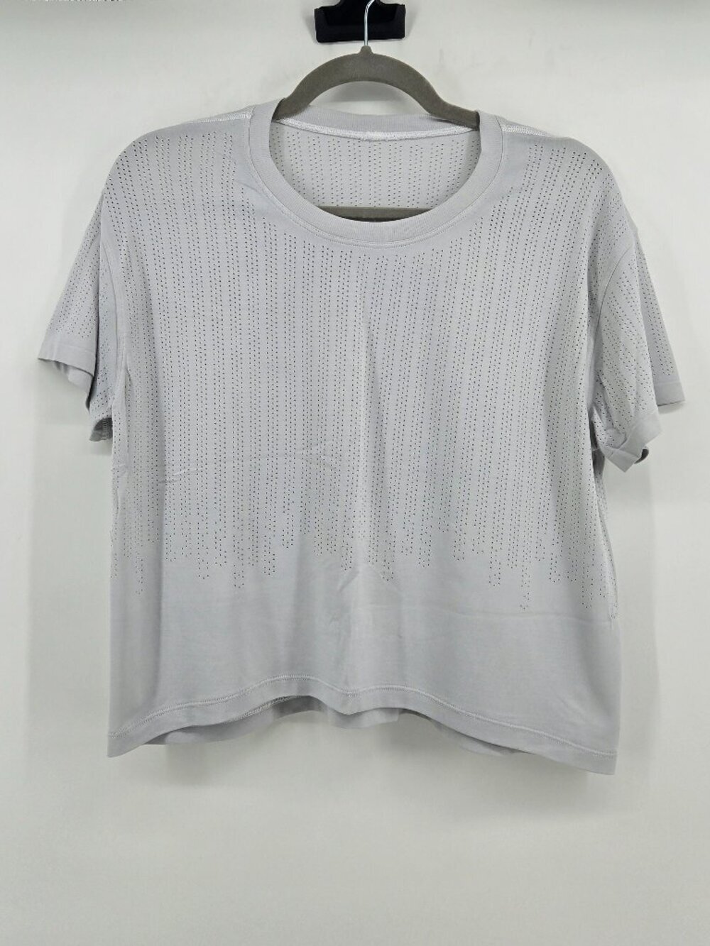 Lululemon Train to Be Short Sleeve *Stripe - 10 Silver